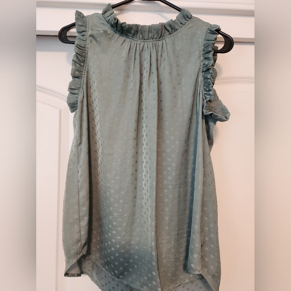 NWOT LA Miel Sleeveless Blouse